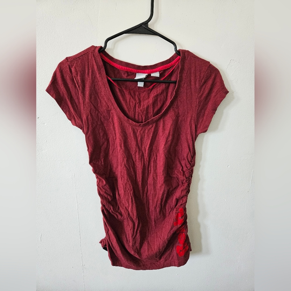 Bench Tee with Rutched Sides Logo Small US 6 Scrunched Heathered T-shirt Shirt S